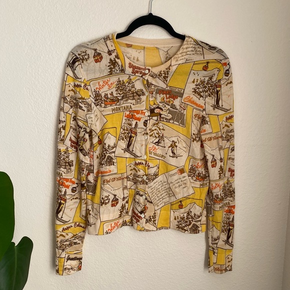 Vintage Sweaters - Vintage Ski themed Cardigan